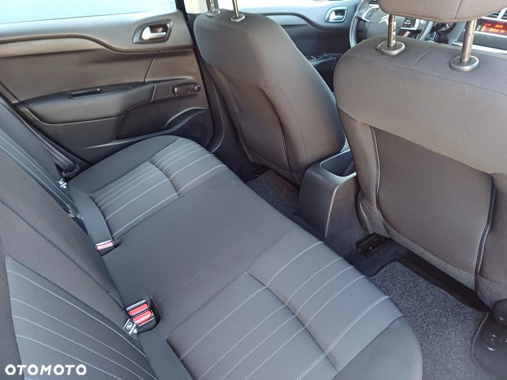 Citroën C4 1.6 HDi Attraction - 22
