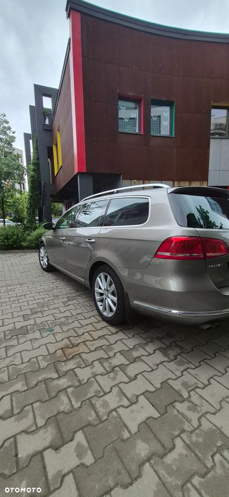 Volkswagen Passat 2.0 TDI Highline DSG - 2