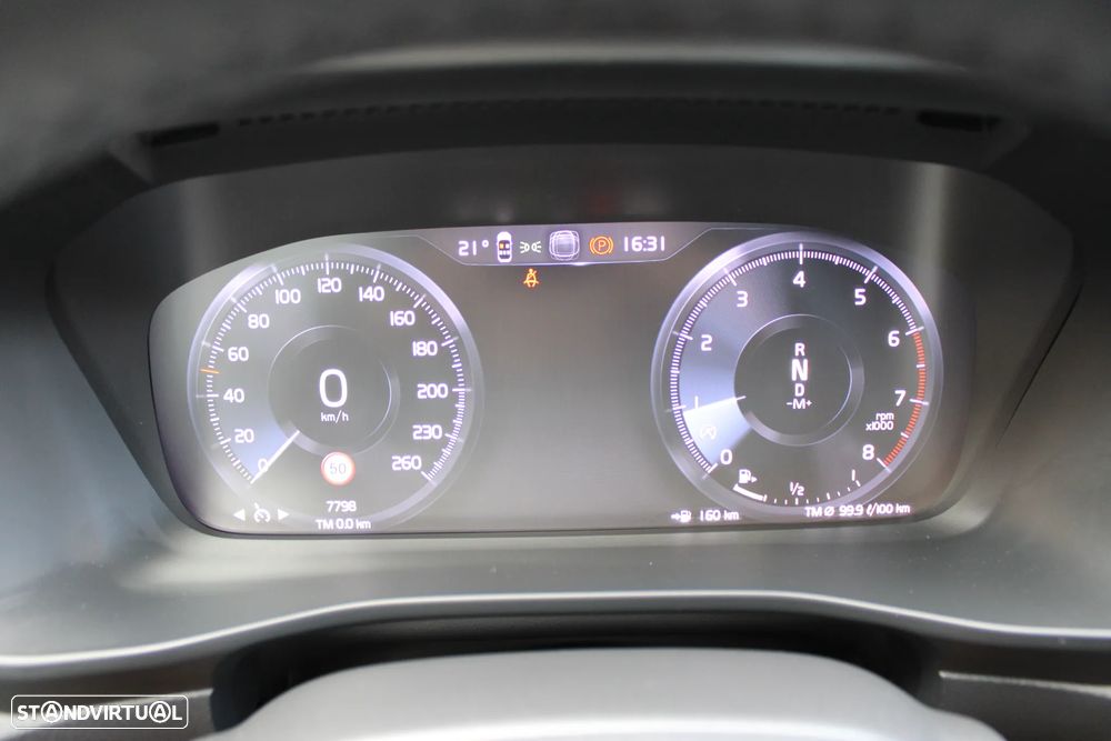 Volvo XC 40 1.5 T2 Plus Dark Auto - 20
