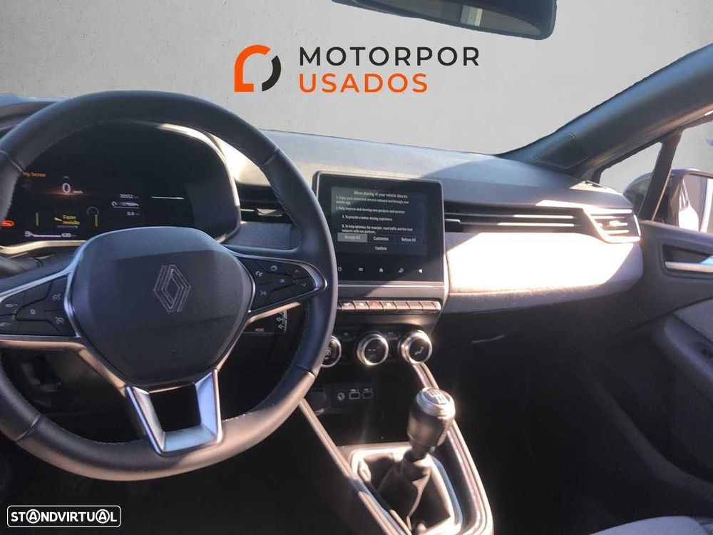 Renault Clio 1.0 TCe Techno — fotografia 10
