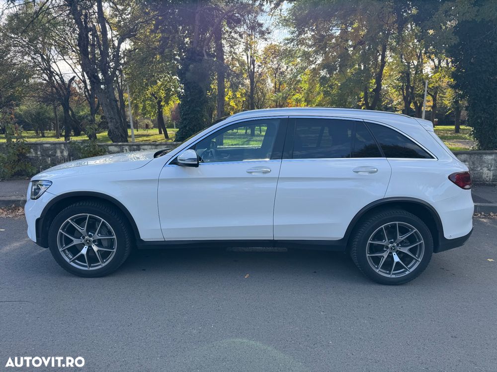Mercedes-Benz GLC 300 4Matic 9G-TRONIC AMG Line - 9