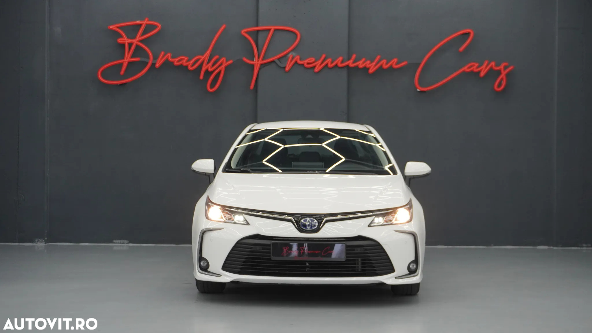Toyota Corolla Sedan 1.8 HSD Business - 5