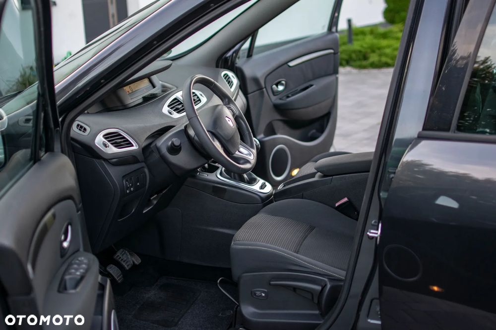 Renault Grand Scenic - 4