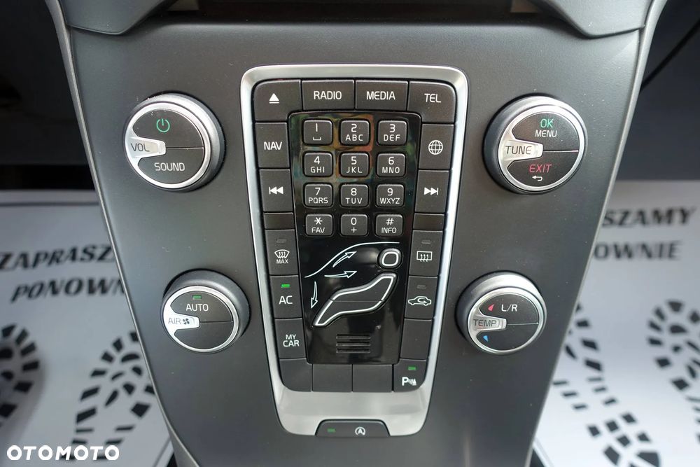 Volvo V40 D2 Momentum - 27
