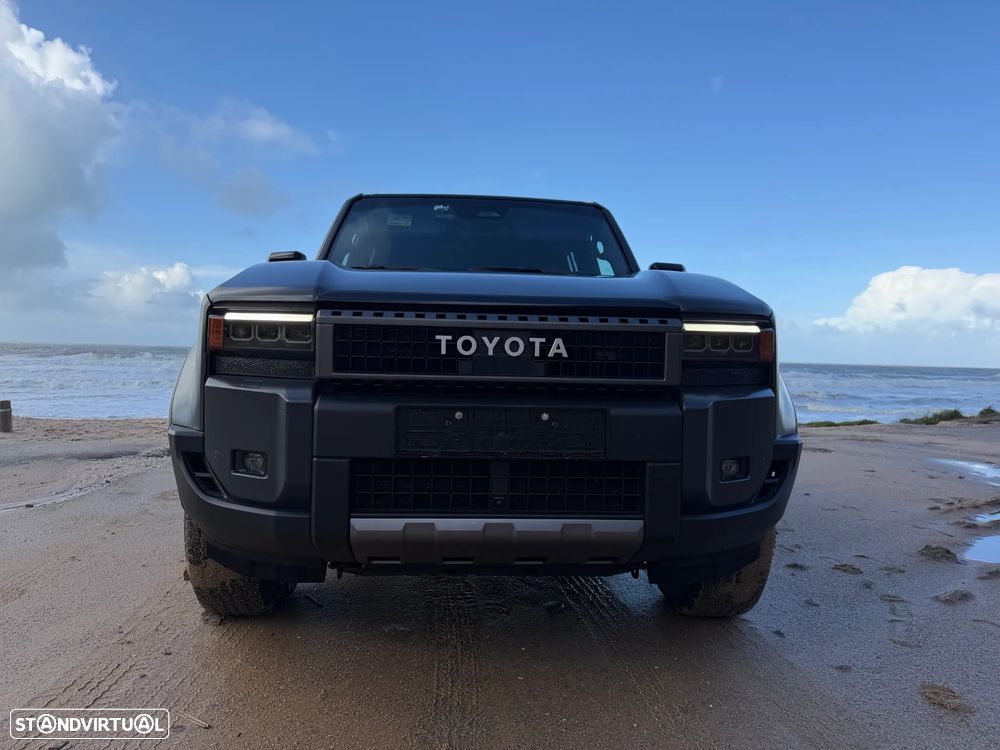 Toyota Land Cruiser Prado - 1