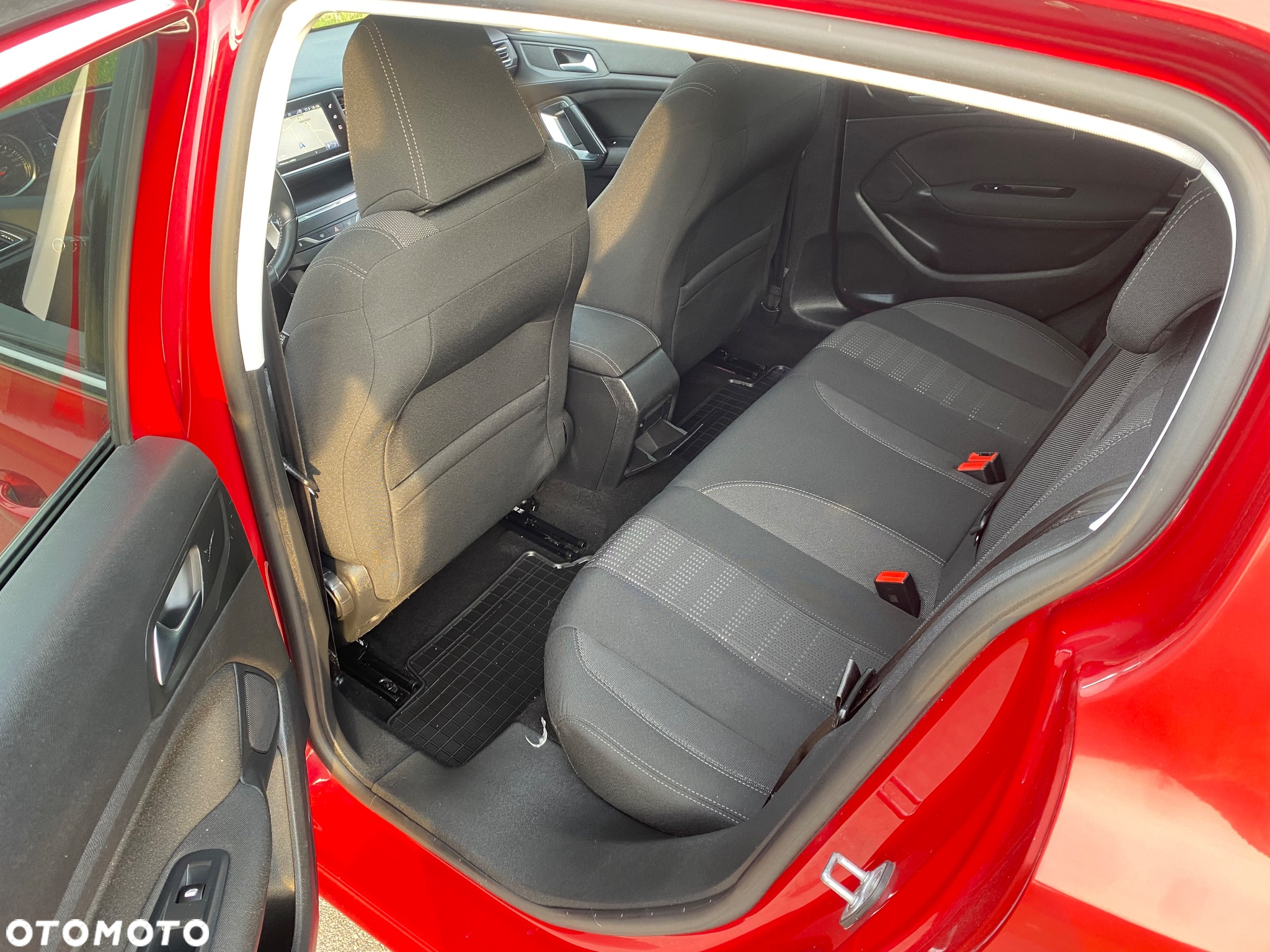 Peugeot 308 1.2 PureTech Allure S&S - 8