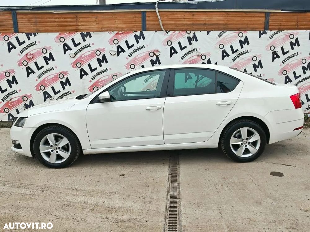 Skoda Octavia 1.6 TDI DSG Ambition - 7