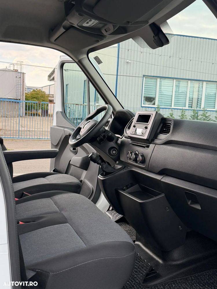 Renault Master Cub - 7