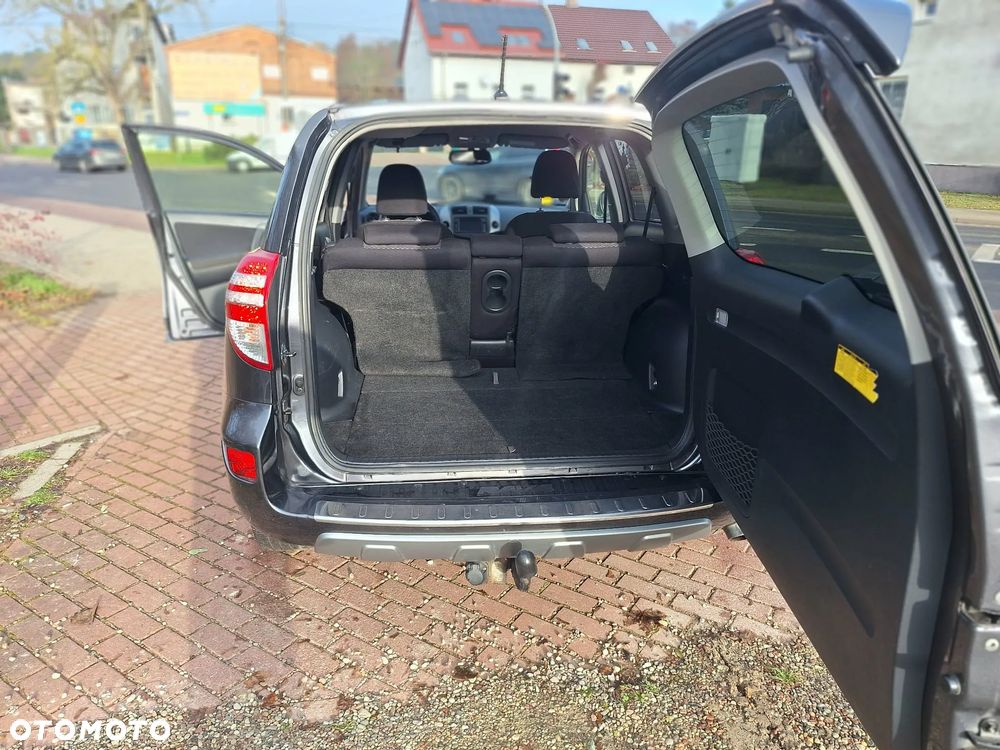 Toyota RAV4 2.2 D-4D 4x4 Comfort - 12