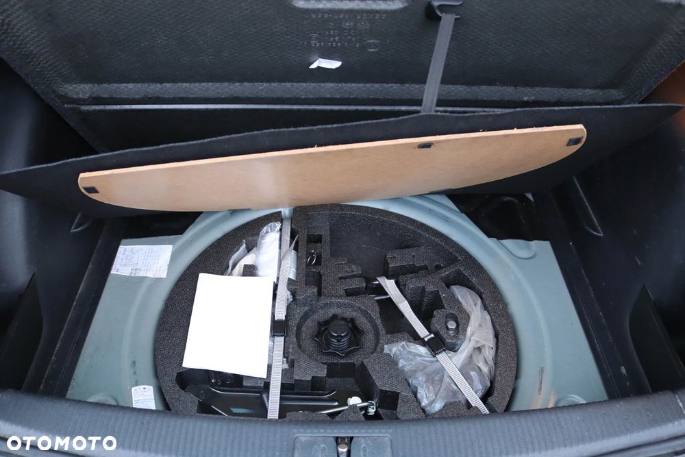 Volkswagen Golf Plus 2.0 TDI DPF Team - 16