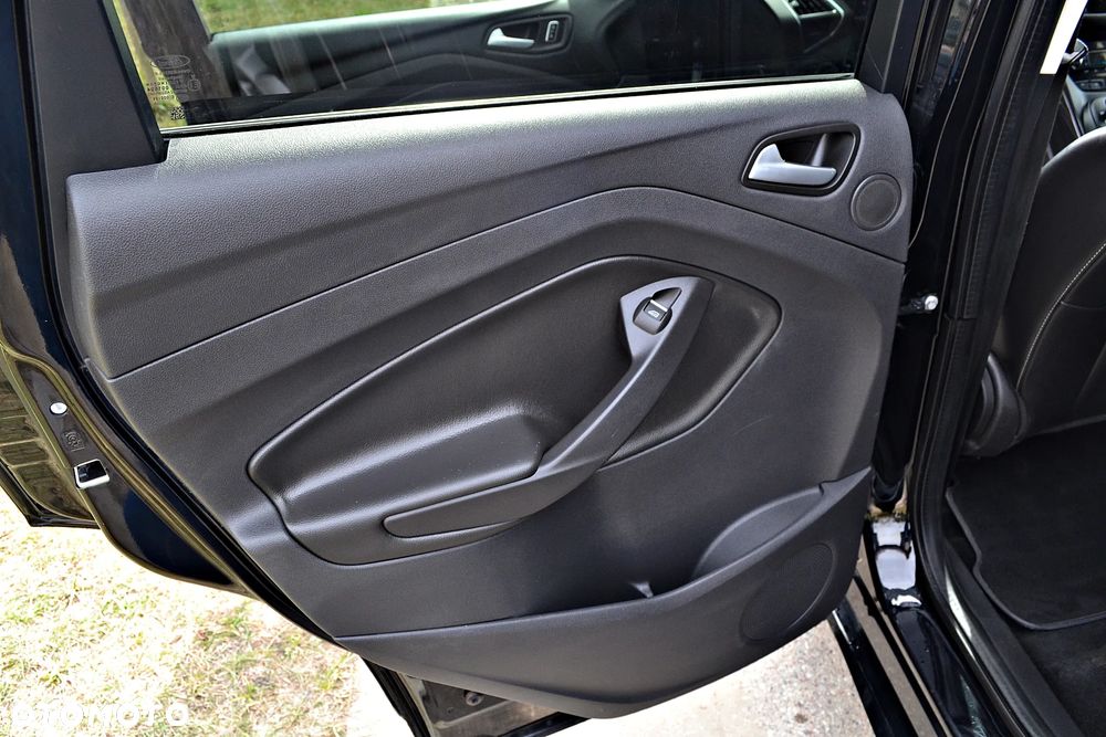 Ford Kuga 2.0 TDCi 4x4 Individual - 25