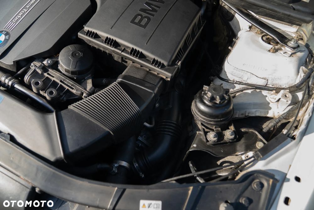 BMW Seria 3 335i - 11