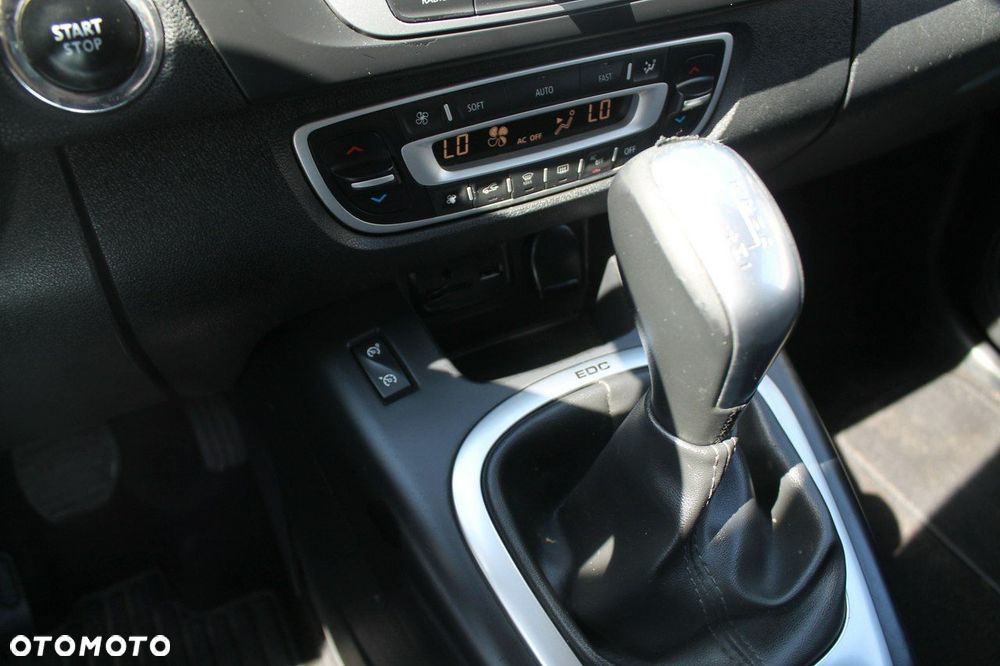 Renault Grand Scenic - 16