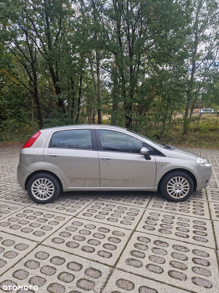 Fiat Grande Punto - 6