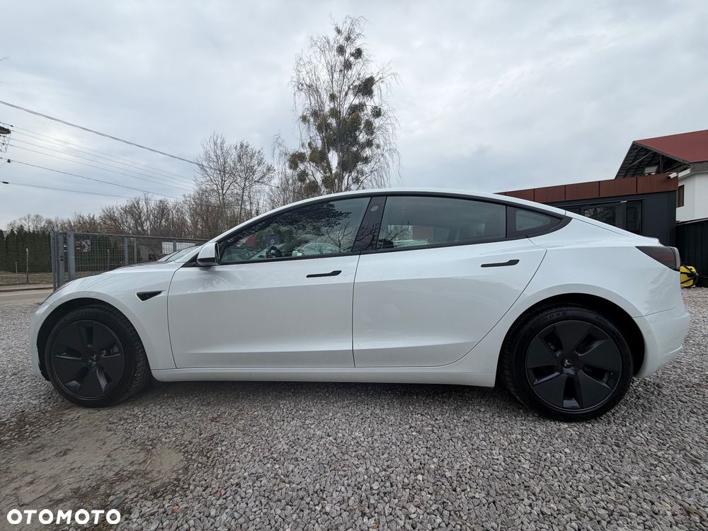 Tesla Model 3 RWD - 4