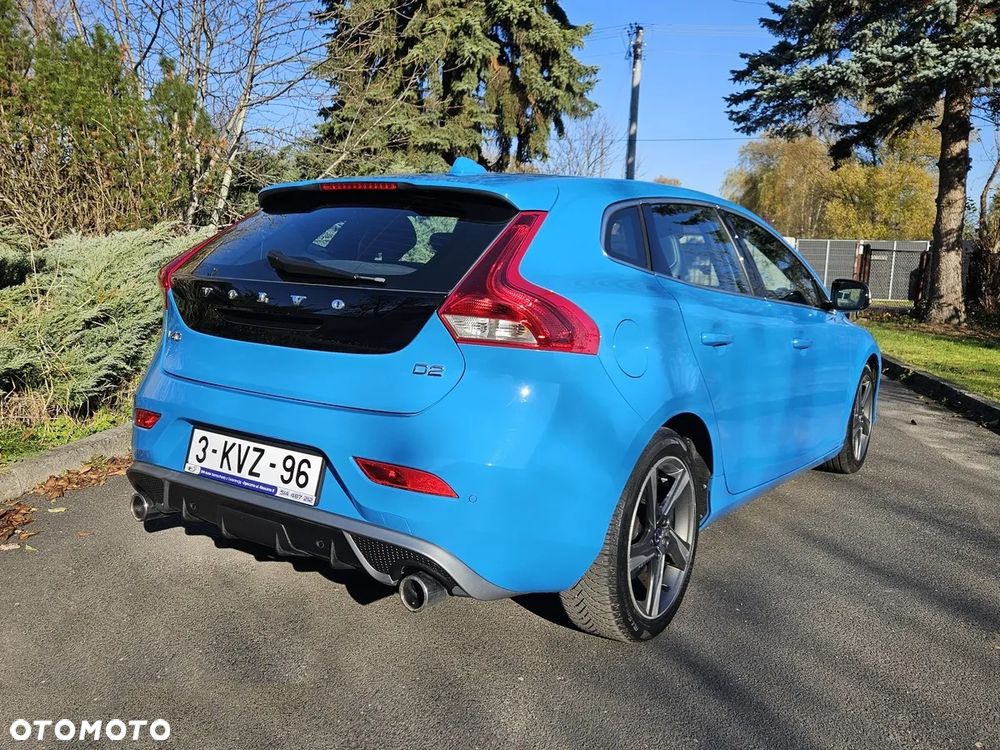 Volvo V40 D2 R-Design - 5