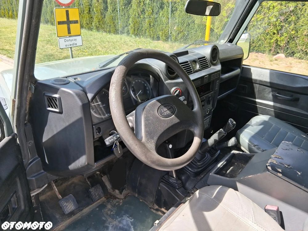 Land Rover Defender 130 2.4 TD4 HCPU E - 10