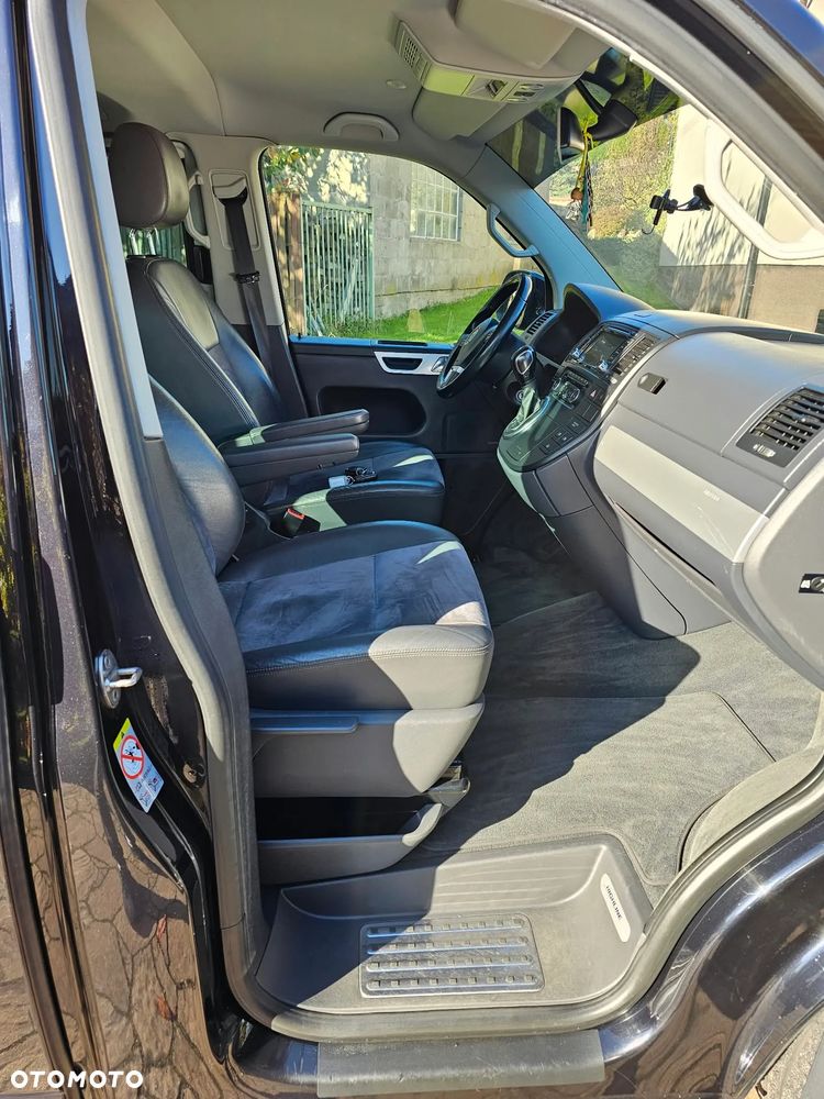 Volkswagen Multivan - 7