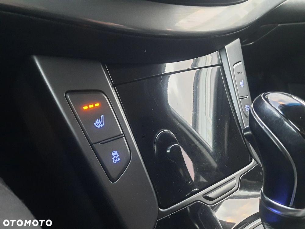 Hyundai i40 i40cw 1.7 CRDi Automatik Fifa World Cup Edition - 26