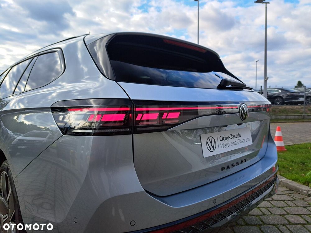 Volkswagen Passat 2.0 TSI 4Mot R-Line Plus DSG - 40