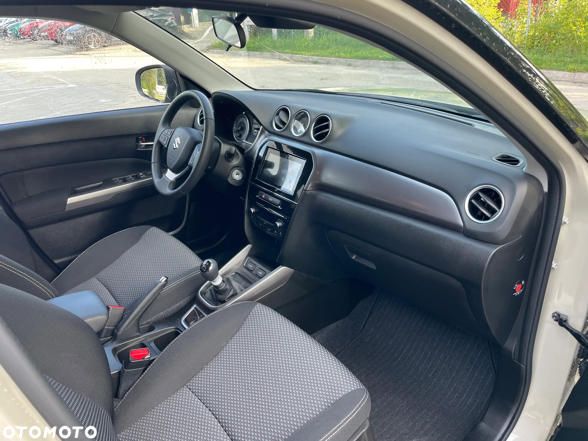 Suzuki Vitara 1.4 Boosterjet mHEV Premium 2WD - 12