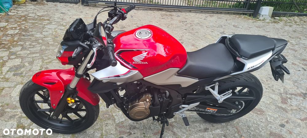 Honda CB - 1