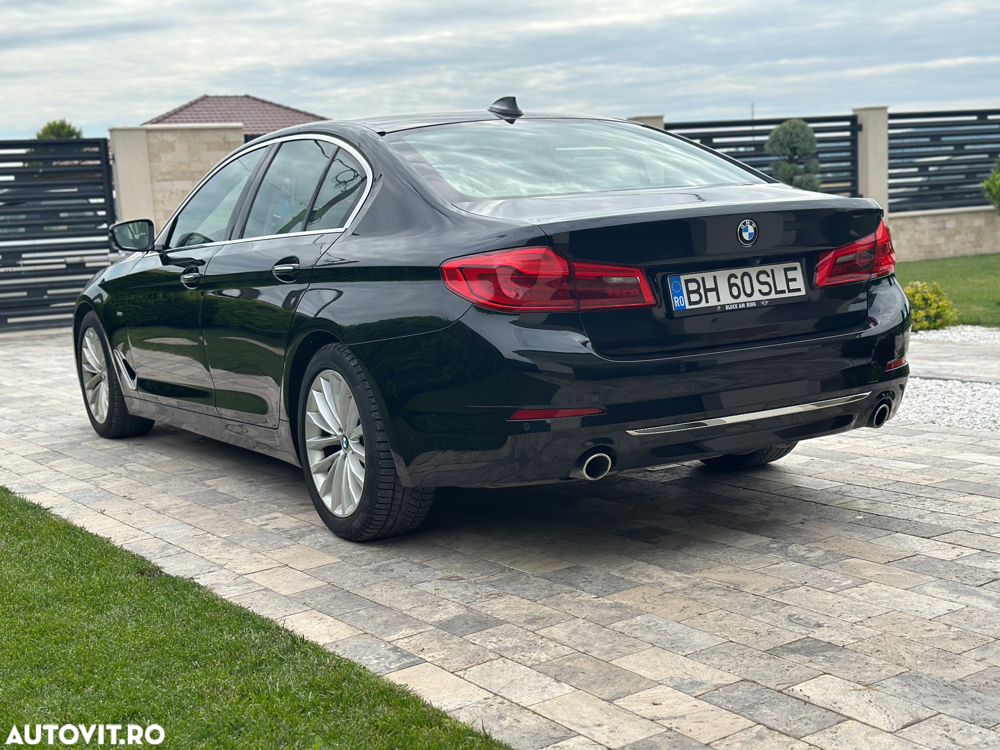 BMW Seria 5 530d xDrive AT - 4