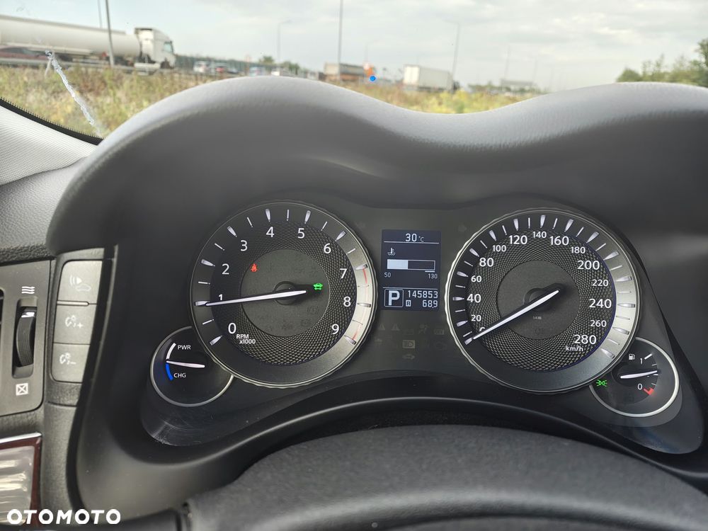 Infiniti M M35h GT - 14