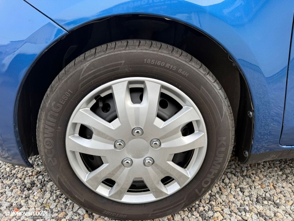 Toyota Yaris 1.4 D-4D AC Manual - 8