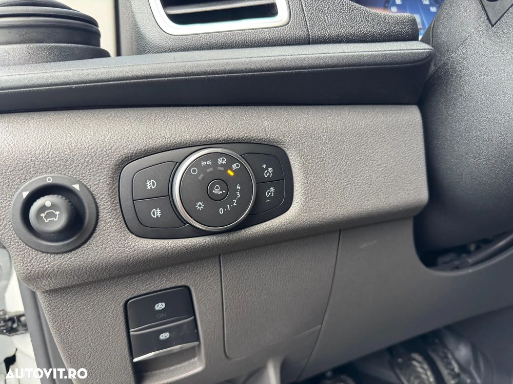 Ford Transit - 8