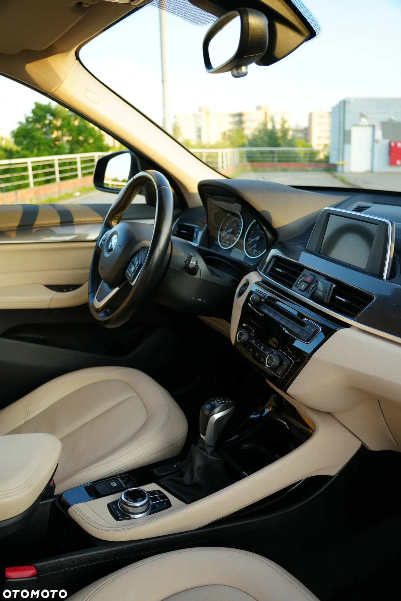 BMW X1 sDrive18i Advantage - 29