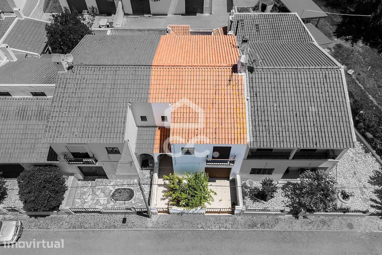 Moradia T3 c/ Quintal e Garagem | Moura, Beja - Grande imagem: 3/39