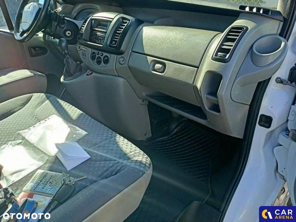 Renault Trafic - 12