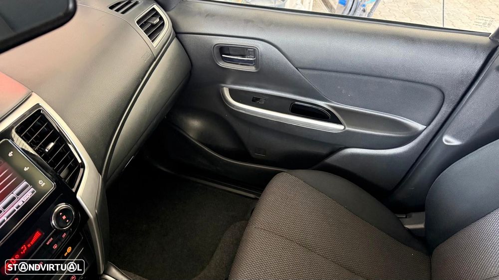 Mitsubishi L200 2.3 DI-D Strakar Space Cab Intense AT 4WD - 22