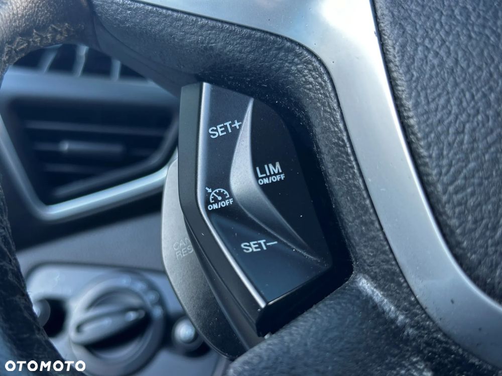 Ford Kuga 2.0 TDCi 4x4 Titanium - 26