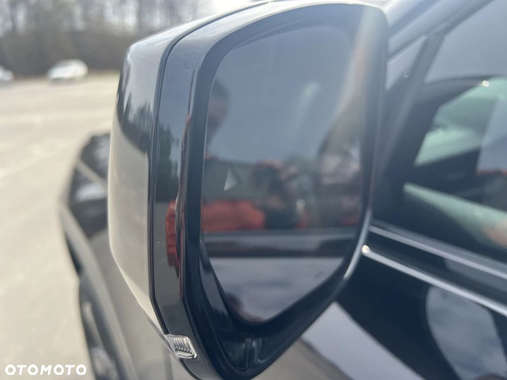 Jeep Grand Cherokee - 25