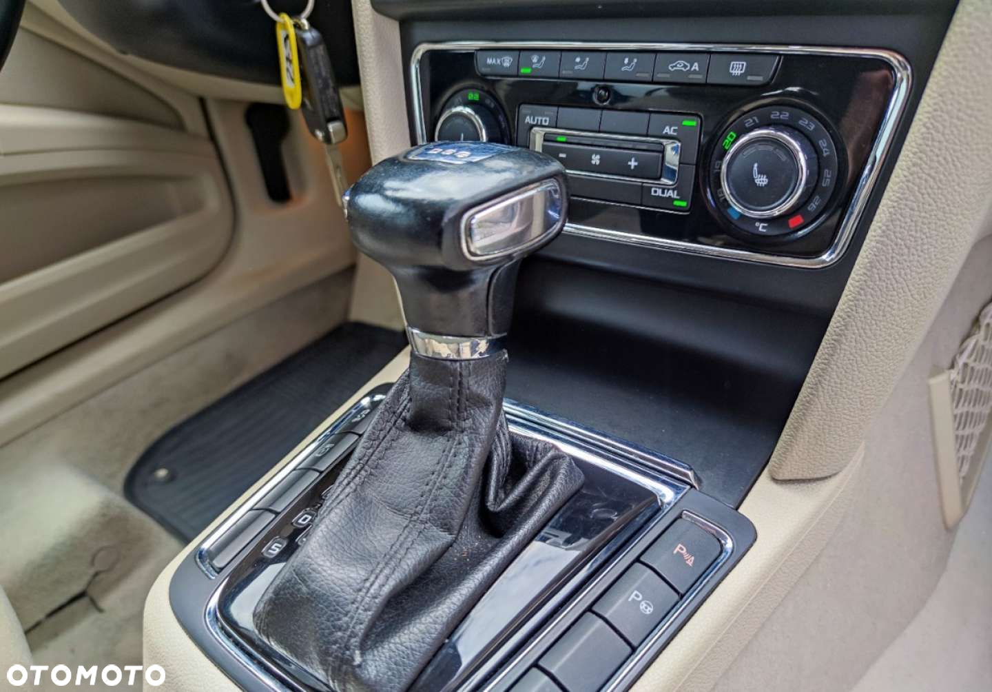 Skoda Superb 2.0 TSI Elegance Outdoor DSG - 32