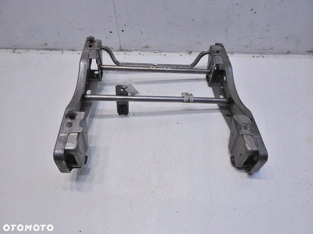 STELAŻ FOTELA PRAWY PRZÓD RENAULT SCENIC II - 8