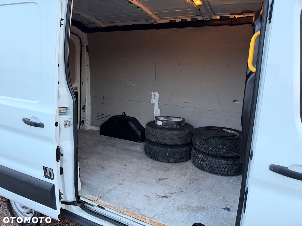 Ford Transit - 21