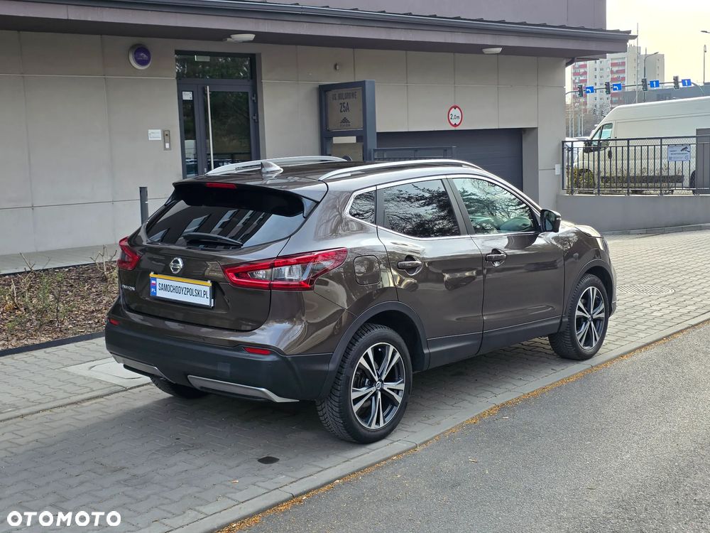 Nissan Qashqai 1.6 DCi 4x4 N-Connecta - 6