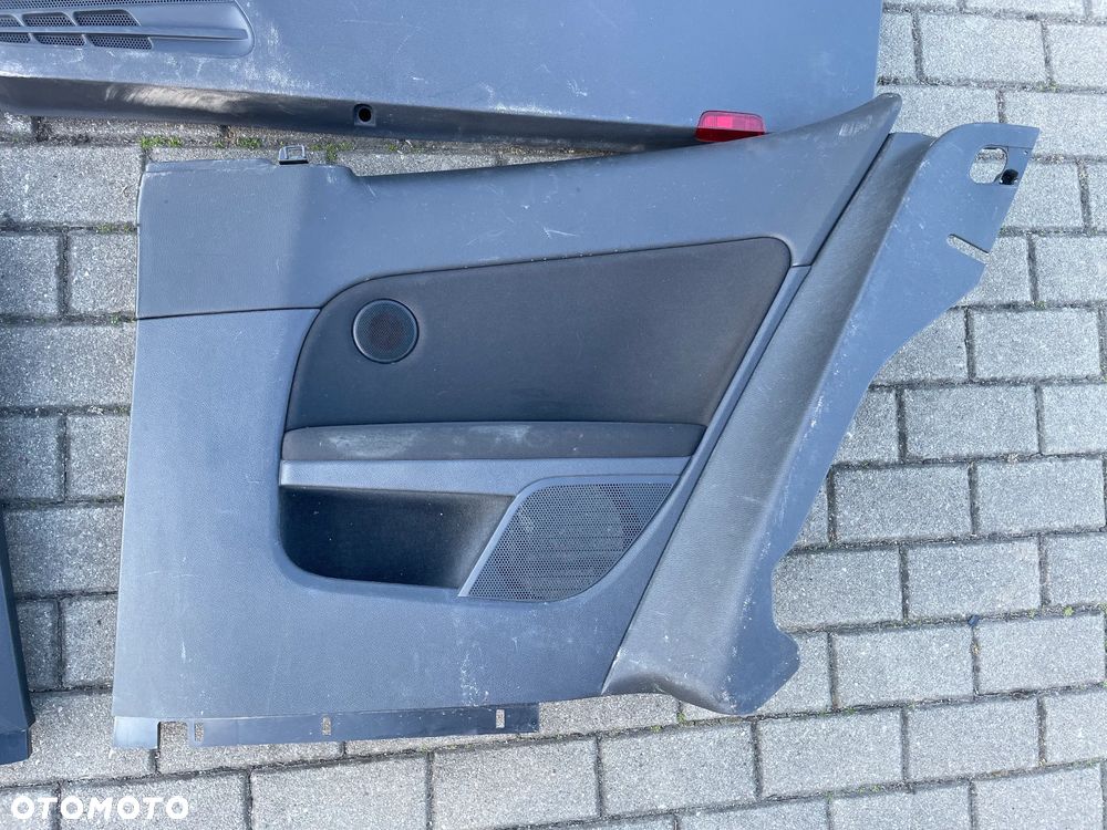 VW Golf VI 3D Boczki Tapicerka drzwi komplet Europa - 2