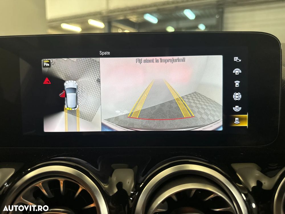 Mercedes-Benz GLA ver-250-4matic-7g--dct-amg-line - 20