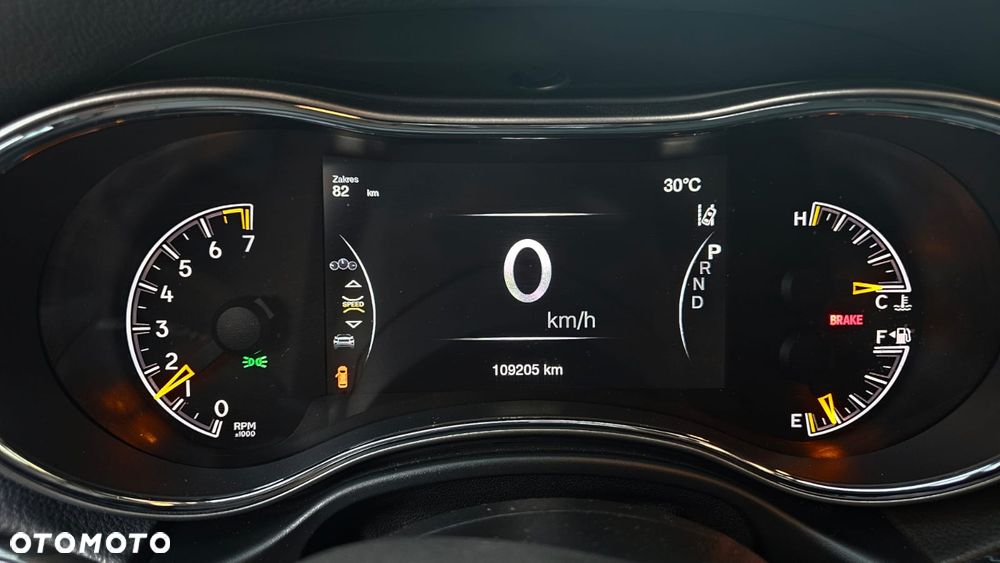 Jeep Grand Cherokee - 27