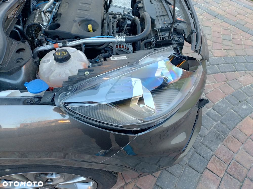 Ford Kuga 2.0 EcoBlue 4x4 ST-LINE X - 20