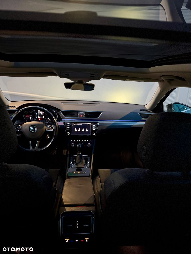 Skoda Superb 2.0 TDI DSG Style - 19