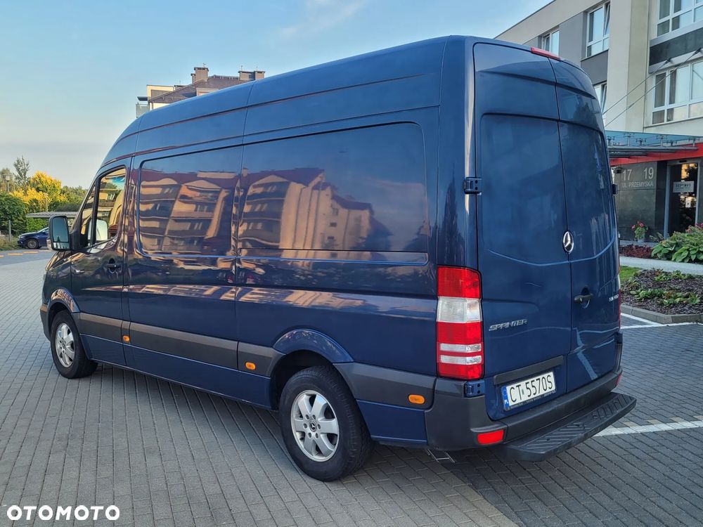 Mercedes-Benz Sprinter - 6