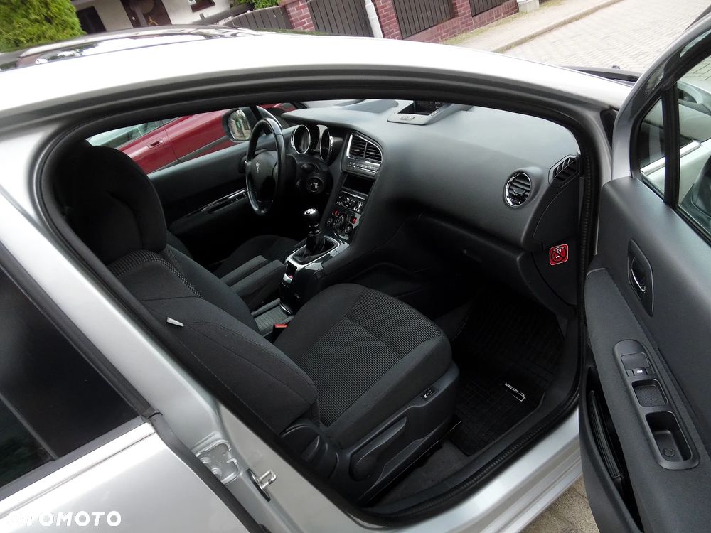 Peugeot 5008 2.0 HDi Family 7os - 25