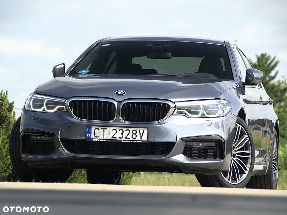 BMW Seria 5 520d xDrive M Sport sport - 9