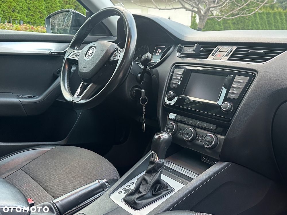 Skoda Octavia 2.0 TDI Elegance DSG - 14
