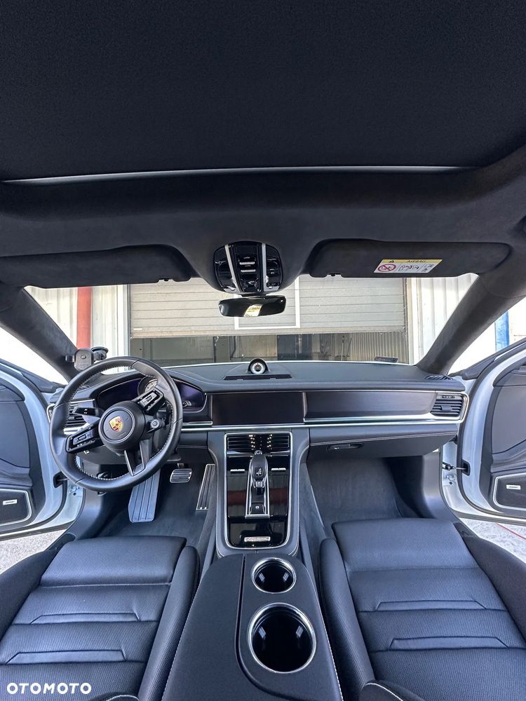 Porsche Panamera - 31
